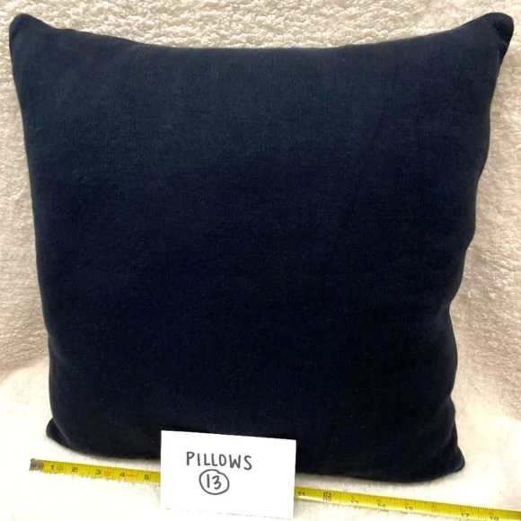 #276 18" x 18" Accent Pillow W Insert Reindeer Black Charcoal Cream Christmas - Picture 2 of 2